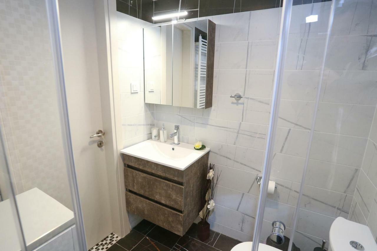 Oli'S Luxury Apartment Thessaloníki Ngoại thất bức ảnh
